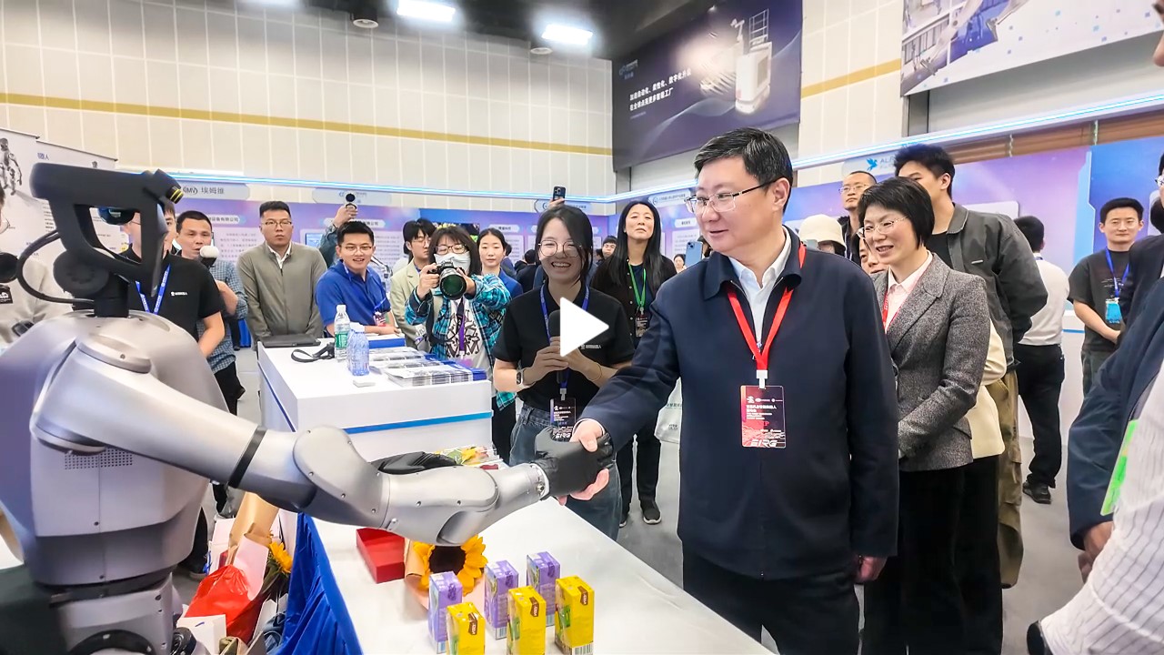 越疆機器人,越疆機器人應用案例,焊接機器人,裝配機器人,越疆協作機器人、“精準操作選手”Atom榮獲智能控制獎