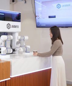 越疆,越疆科技,越疆機(jī)器人,越疆官網(wǎng),dobot,協(xié)作機(jī)器人,越疆協(xié)作機(jī)器人,協(xié)作機(jī)械臂,協(xié)作機(jī)械手,自動(dòng)化機(jī)械臂,協(xié)作機(jī)器人品牌,協(xié)作機(jī)器人制造商,協(xié)作機(jī)器人研發(fā),具身智能機(jī)器人,協(xié)作機(jī)器人視覺檢測(cè),外觀尺寸與缺陷檢測(cè),PCB 缺陷檢測(cè),零部件測(cè)量,車身漆面檢測(cè),多品種定制生產(chǎn),產(chǎn)線效率,作業(yè)空間,即插即用的視覺組件,圖形化編程-新零售